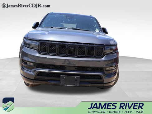 Used 2024 Jeep Grand Wagoneer L Series II w/ Quick Order Packagew 28T AWD/4WD image 5