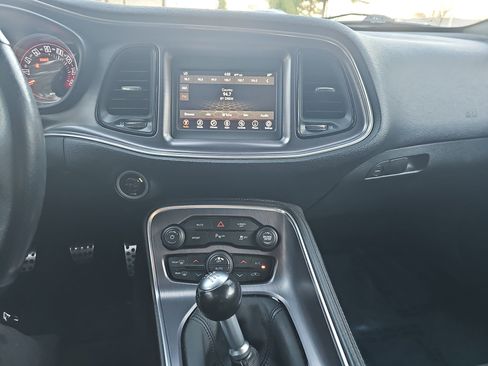 Used 2018 Dodge Challenger R/T w/ Performance Handling Group image 20