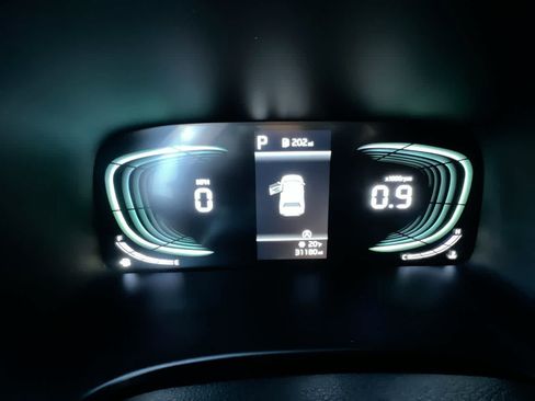 Certified 2024 Kia Soul LX w/ Option Group 015 FWD image 15