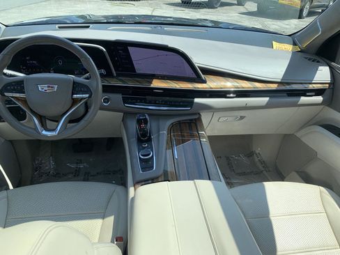 Used 2021 Cadillac Escalade Sport Platinum image 30