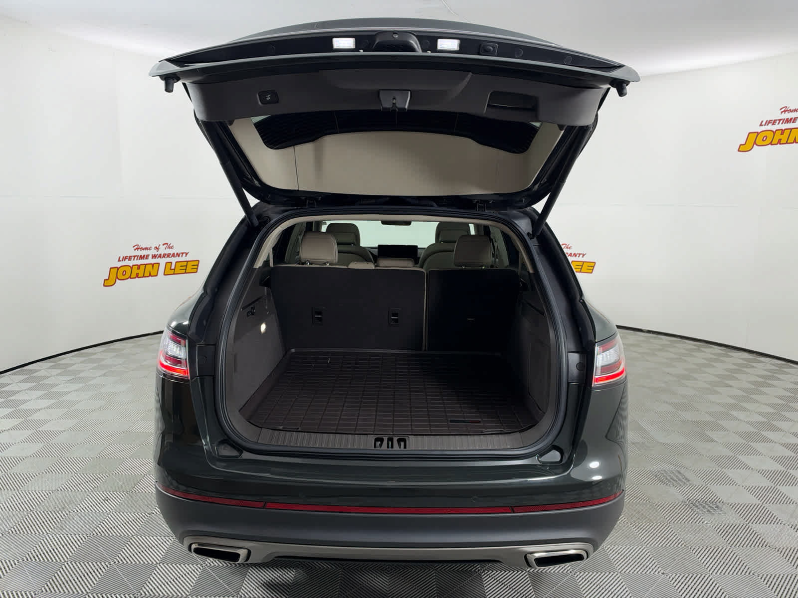 Used 2023 Lincoln Nautilus Reserve w/ Equipment Group 201A AWD/4WD image 5