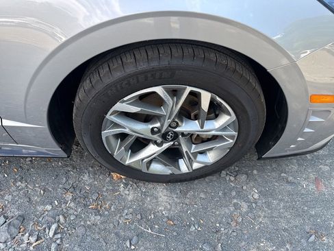 Certified 2023 Hyundai Sonata SEL FWD image 18