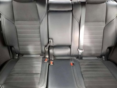 Used 2024 Mitsubishi Outlander SE image 17