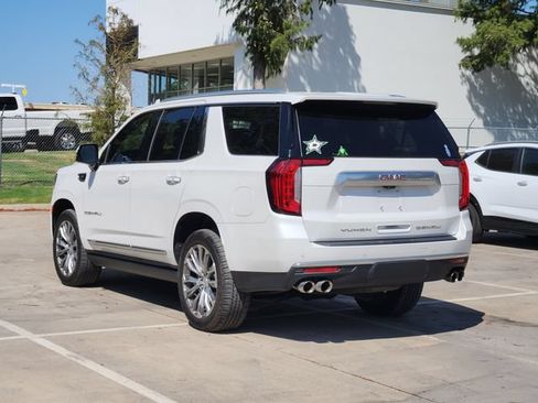 Used 2022 GMC Yukon Denali w/ Denali Premium Package AWD/4WD image 7