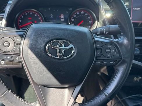 Used 2021 Toyota Camry XSE image 10