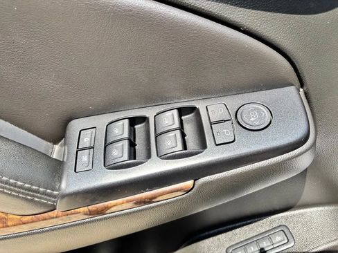 Used 2018 Chevrolet Tahoe LT AWD/4WD image 19