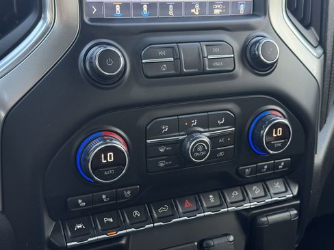 Used 2019 Chevrolet Silverado 1500 LTZ w/ LTZ Texas Edition AWD/4WD image 20