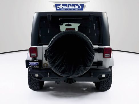 Used 2013 Jeep Wrangler Unlimited Sahara w/ Connectivity Group AWD/4WD image 7