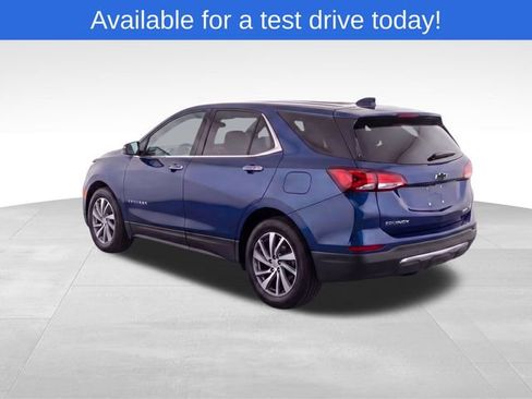 Used 2023 Chevrolet Equinox LT AWD/4WD image 3