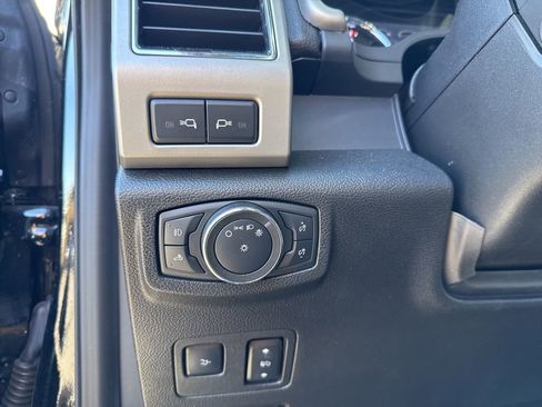 Certified 2021 Ford F250 Lariat w/ Lariat Ultimate Package image 13