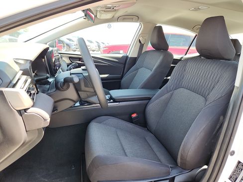 Used 2025 Toyota Camry LE FWD image 13