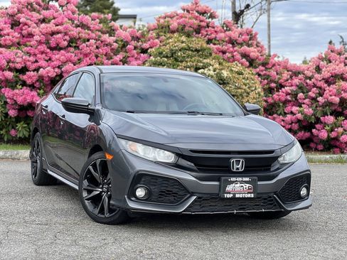 Used 2017 Honda Civic Sport image 1