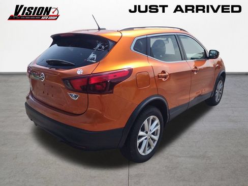 Used 2017 Nissan Rogue Sport SV AWD/4WD image 5