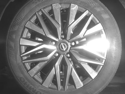 Used 2025 Nissan Altima 2.5 SV FWD image 12