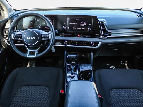 Used 2024 Kia Sportage LX image 12