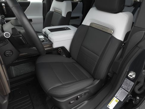 Used 2025 GMC Hummer EV 3X w/ LPO, Dark Essentials Package image 10