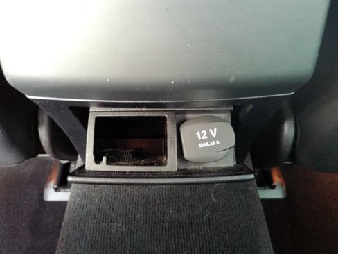 Used 2014 Mercedes-Benz E 250 BlueTEC Sedan image 29