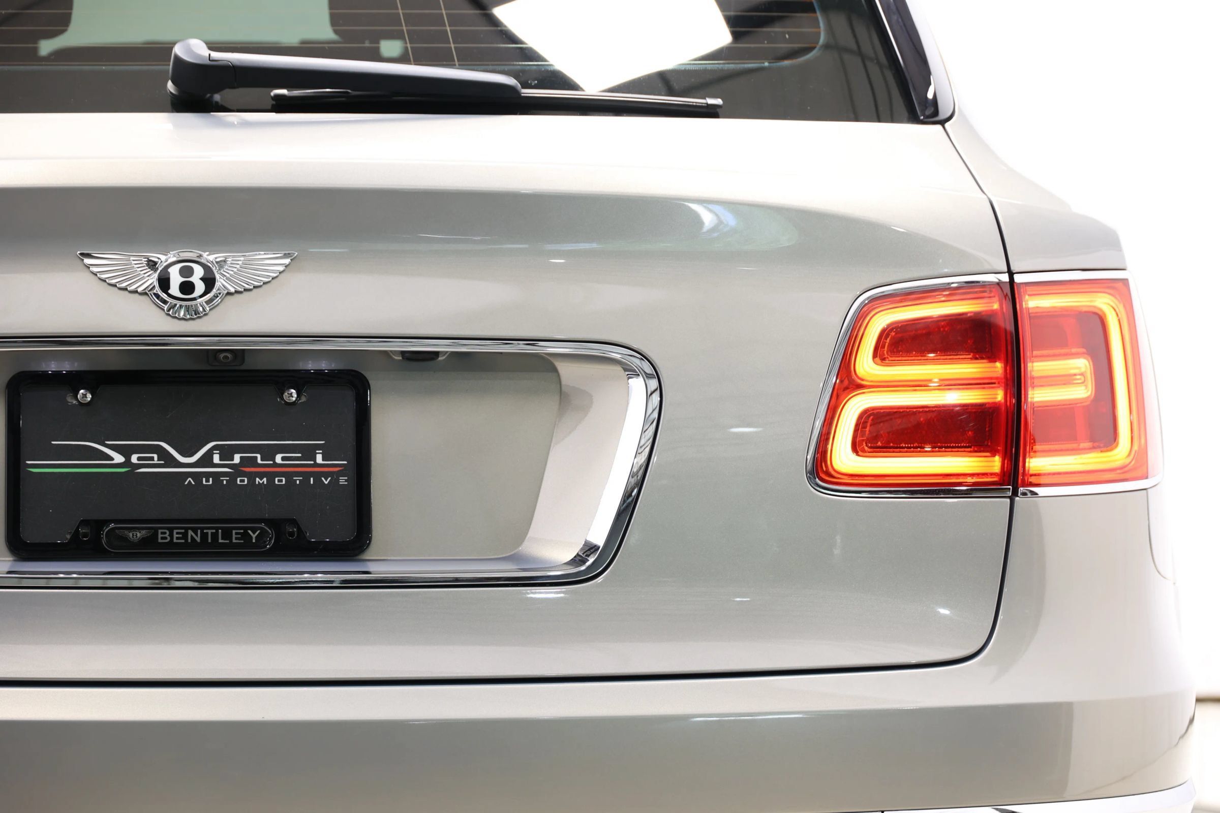 Used 2018 Bentley Bentayga Onyx Edition AWD/4WD image 75