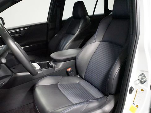 Used 2024 Toyota RAV4 XSE w/ Advanced Technology Package AWD/4WD image 6