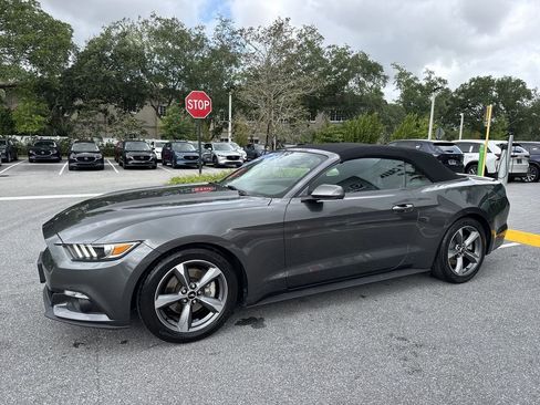 Used 2017 Ford Mustang Convertible w/ Equipment Group 051A RWD image 10