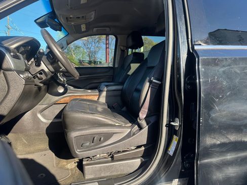 Used 2017 Chevrolet Tahoe LT AWD/4WD image 19