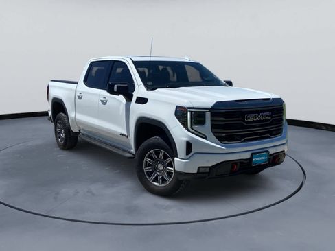 Used 2024 GMC Sierra 1500 AT4 w/ AT4 Premium Package AWD/4WD image 2