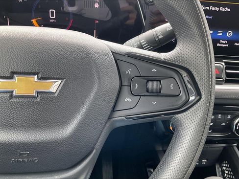 Used 2025 Chevrolet TrailBlazer LT FWD image 20
