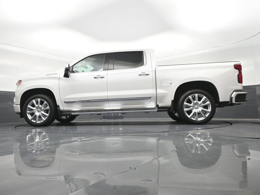 Used 2025 Chevrolet Silverado 1500 High Country w/ High Country Premium Package RWD image 24