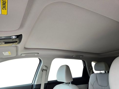 New 2026 Kia Sorento EX FWD image 19