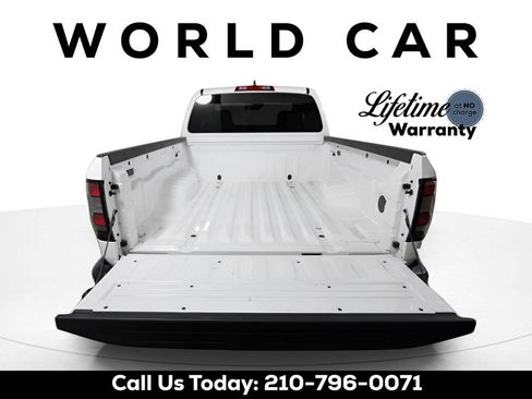 Used 2024 Nissan Frontier S w/ Technology Package image 9