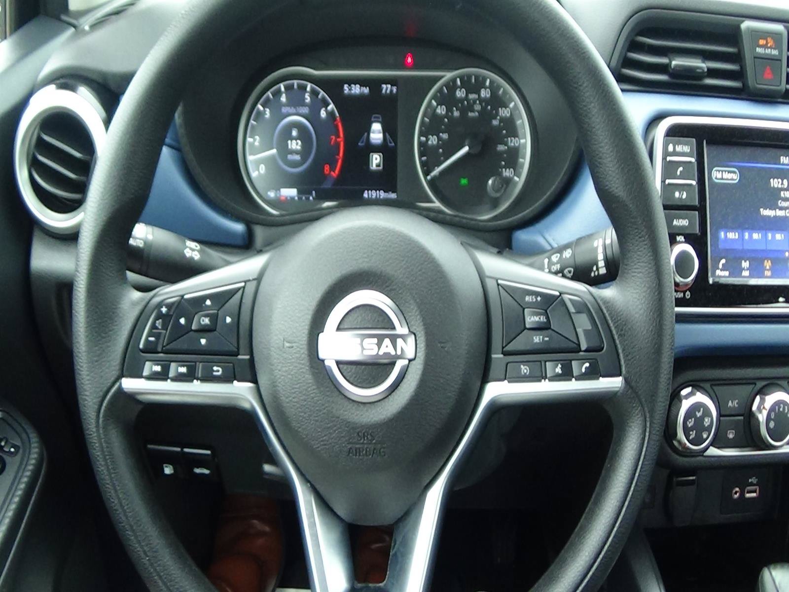 Used 2025 Nissan Versa SV FWD image 18