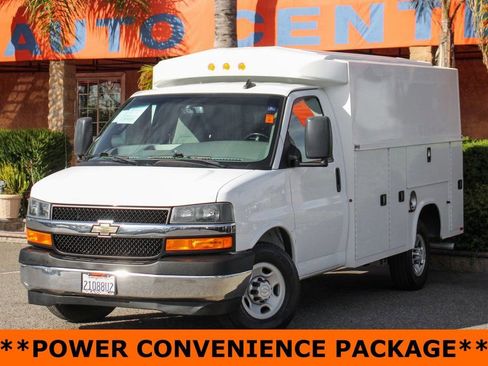 Used 2019 Chevrolet Express 3500 w/ Power Convenience Package image 4