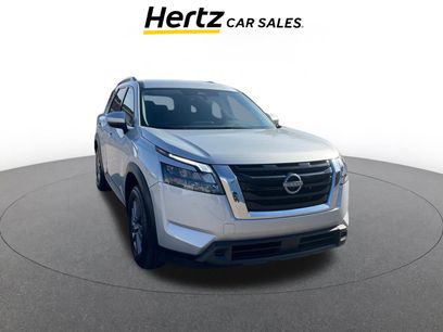 Used 2025 Nissan Pathfinder SV