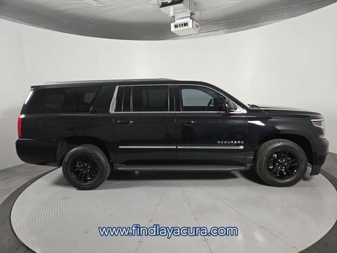 Used 2017 Chevrolet Suburban LT RWD image 11