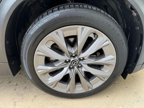 Certified 2024 MAZDA CX-90 3.3 Turbo w/ Premium Plus Pkg AWD/4WD image 8