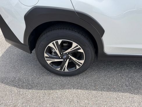Used 2025 Subaru Crosstrek 2.5i Premium AWD/4WD image 5