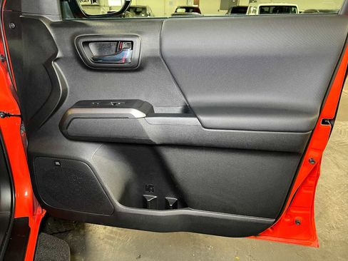 Used 2023 Toyota Tacoma TRD Pro image 11