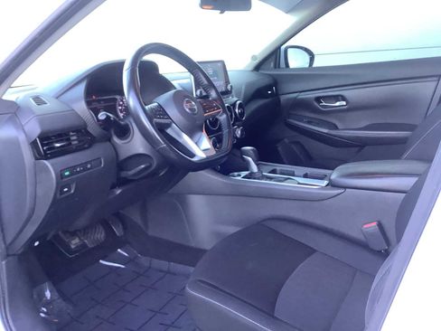 Used 2022 Nissan Sentra SV FWD image 3