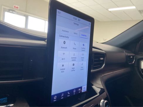 Used 2022 Ford Explorer Platinum w/ Equipment Group 601A image 33