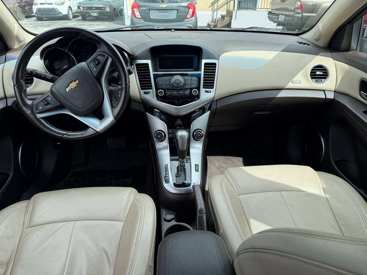 Used 2011 Chevrolet Cruze LTZ FWD image 15
