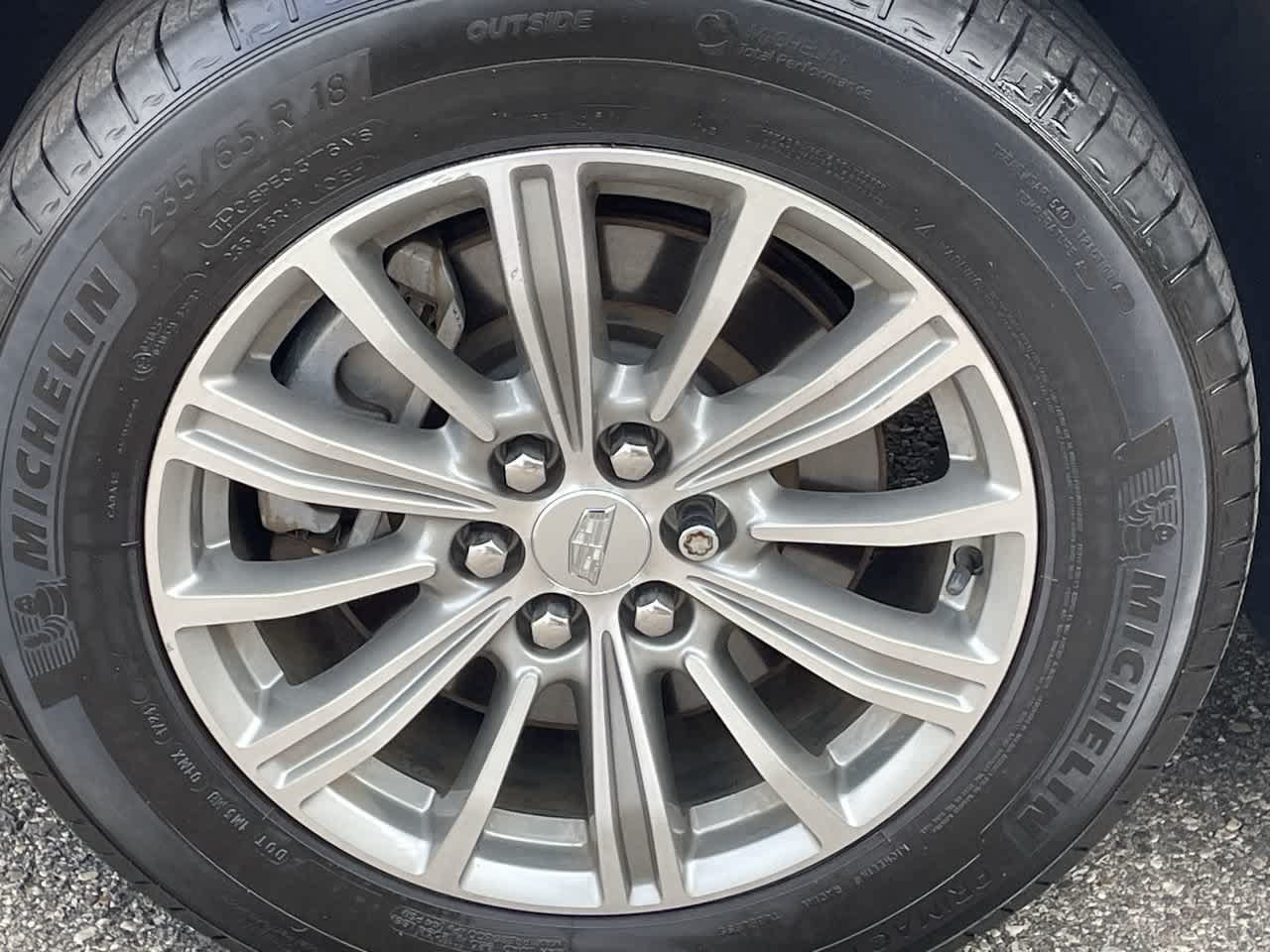 Used 2017 Cadillac XT5 Luxury w/ Driver Awareness Package AWD/4WD image 39