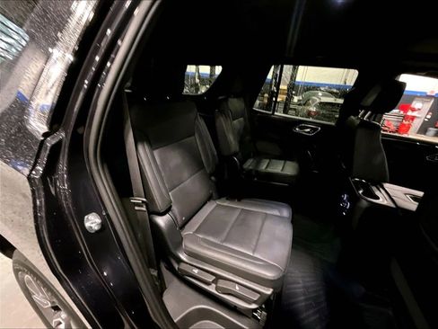 Used 2023 Chevrolet Tahoe LT w/ LT Signature Plus Package AWD/4WD image 16