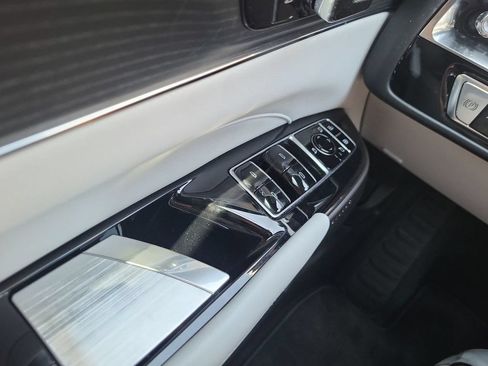 Used 2024 Cadillac Lyriq Sport AWD/4WD image 30
