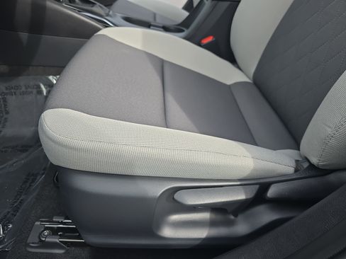 Used 2026 Toyota Corolla LE image 29