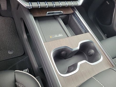 New 2026 GMC Acadia Denali w/ Super Cruise Package image 28