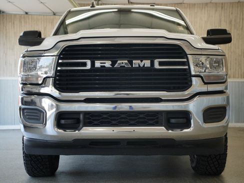 Used 2020 RAM 2500 Big Horn AWD/4WD image 3