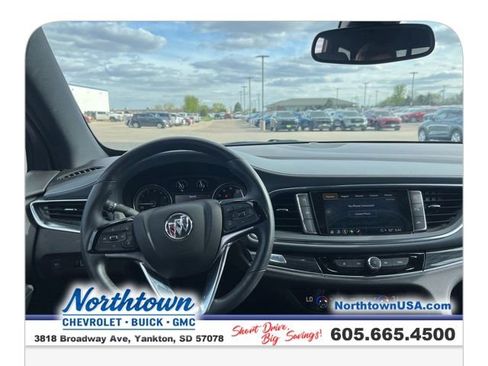 Certified 2024 Buick Enclave Essence w/ LPO, Cargo Package AWD/4WD image 35
