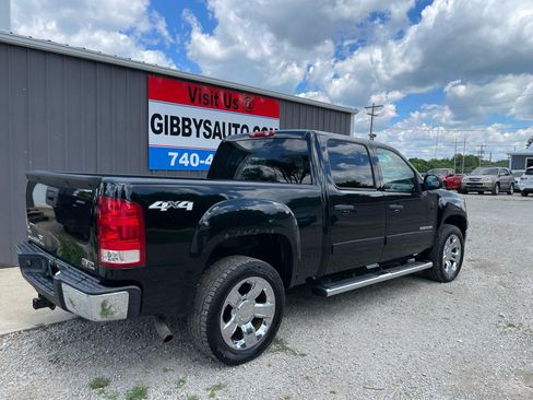 Used 2011 GMC Sierra 1500 SLE w/ Power Tech Package AWD/4WD image 4