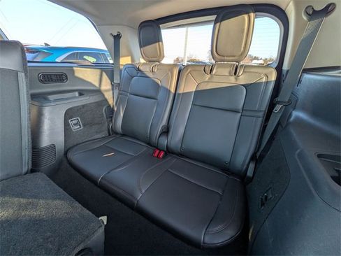 Used 2024 Lincoln Aviator Reserve w/ Equipment Group 201A image 20