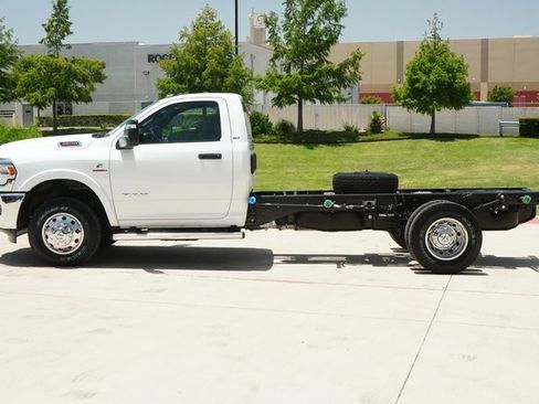 New 2024 RAM 3500 SLT w/ Quick Order Package 2YG SLT image 2